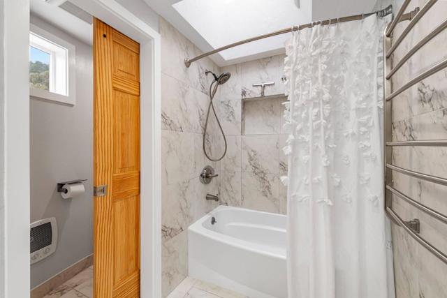 714 Rockaway Beach Avenue, Pacifica CA: https://media.crmls.org/mediaz/9c5cb837-1924-4353-8a87-2b9d35a7f7cf.jpg