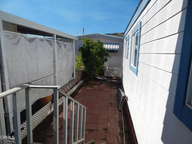 250 E Telegraph Road, Fillmore CA: https://media.crmls.org/mediaz/9c5cc254-fd55-4f94-b89a-8be5952dd9cb.jpg