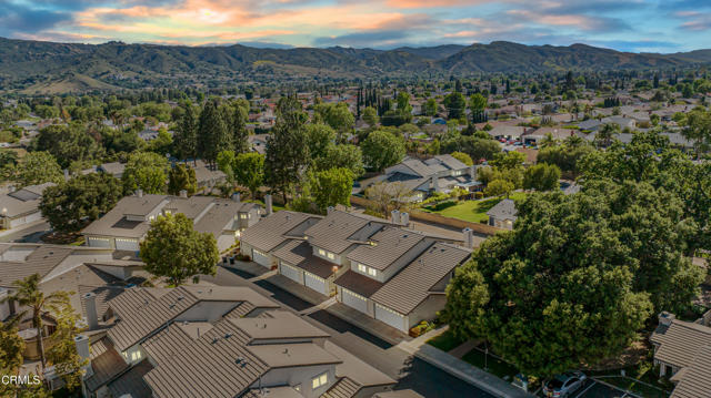 Detail Gallery Image 1 of 37 For 2451 Manet Ln, Simi Valley,  CA 93063 - 4 Beds | 3 Baths