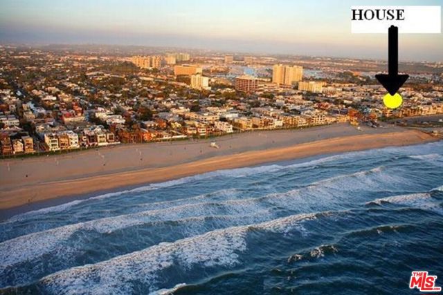 120 Galleon Street, Marina del Rey CA: https://media.crmls.org/mediaz/9c5e00f0-6638-4300-a8b3-062255deee12.jpg