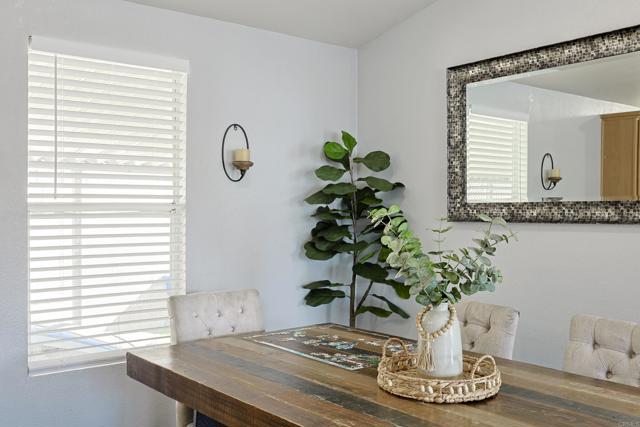 Detail Gallery Image 13 of 61 For 10767 Jamacha Bld Spc 151,  Spring Valley,  CA 91978 - 3 Beds | 2 Baths