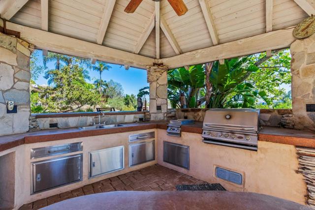 Detail Gallery Image 45 of 51 For 1147 Sea Larke Dr, Fallbrook,  CA 92028 - 4 Beds | 2/1 Baths