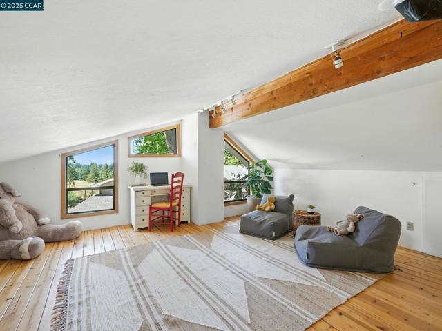 66 Ambleside Court, Danville CA: https://media.crmls.org/mediaz/9c61950b-b96c-4291-91a3-1721b3f741be.jpg