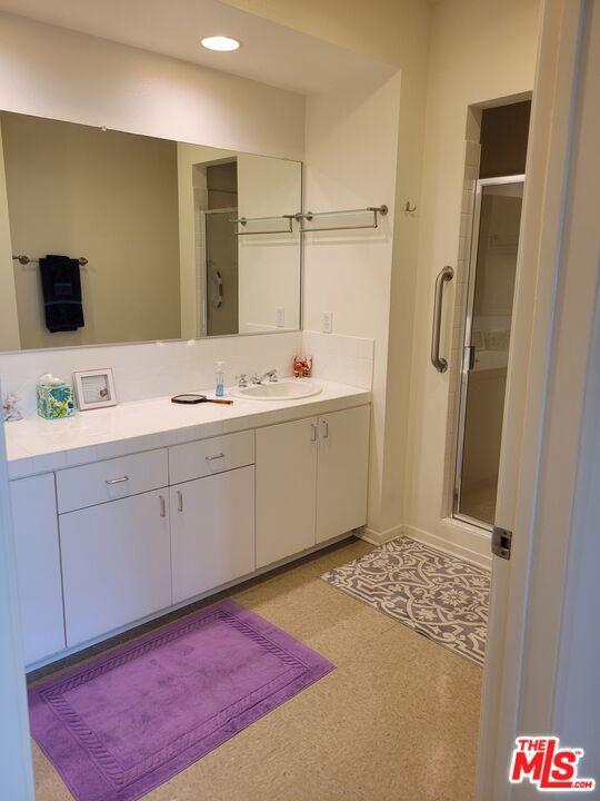 11870 WASHINGTON Place, Los Angeles, California 90066, 2 Bedrooms Bedrooms, ,2 BathroomsBathrooms,Condominium,For Sale,WASHINGTON,24425755