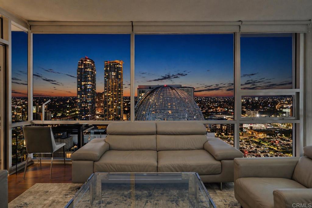 321 10th Avenue - photo 2