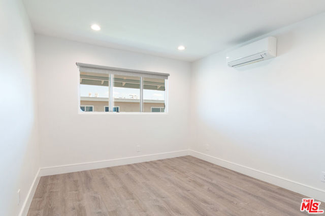 1310 W Valencia Drive, Fullerton CA: https://media.crmls.org/mediaz/9c632c84-02ed-4a7c-a016-38513465cf6a.jpg