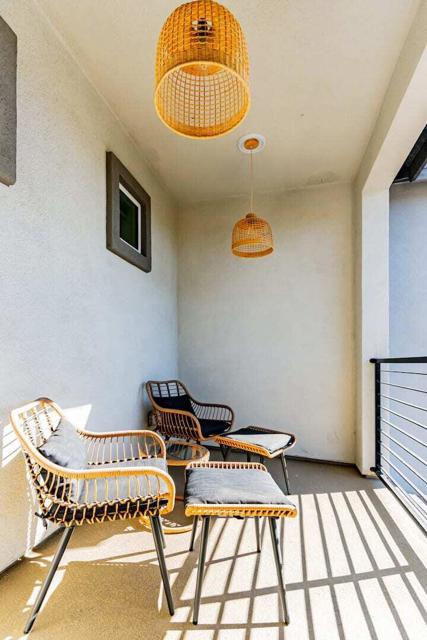 43295 Passagio Lago Way, Indio CA: https://media.crmls.org/mediaz/9c63c4a5-f3fe-45b7-8592-2177ef3a2753.jpg