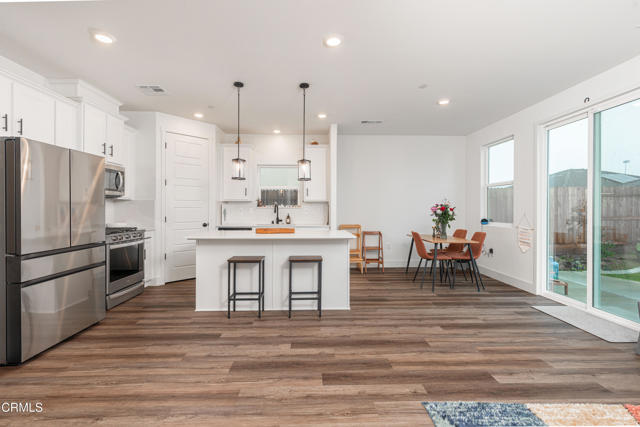 Detail Gallery Image 10 of 31 For 7808 Martian River St, Bakersfield,  CA 93311 - 4 Beds | 2 Baths