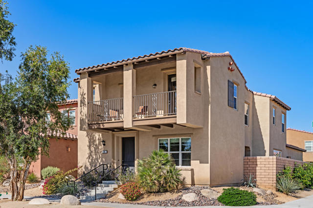 585 Via De La Paz, Palm Desert, CA 92211