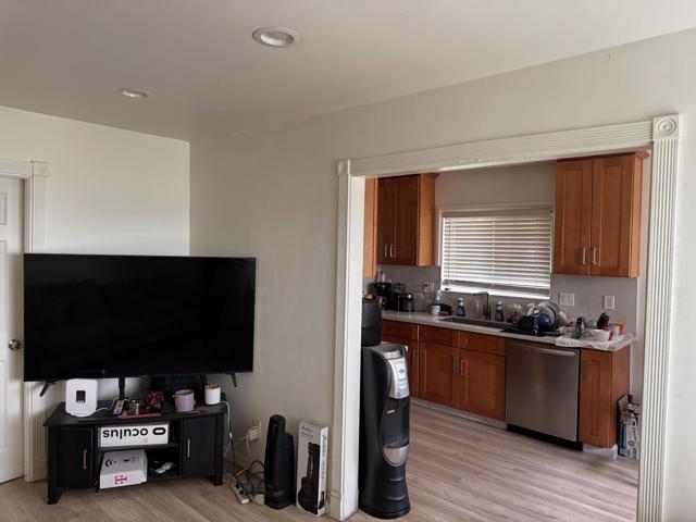 24545 Leona Drive, Hayward CA: https://media.crmls.org/mediaz/9c656ca7-eabc-4923-a8b9-d3ed381a269a.jpg