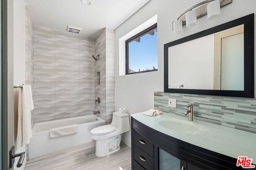 MLS #26875129 image #37
