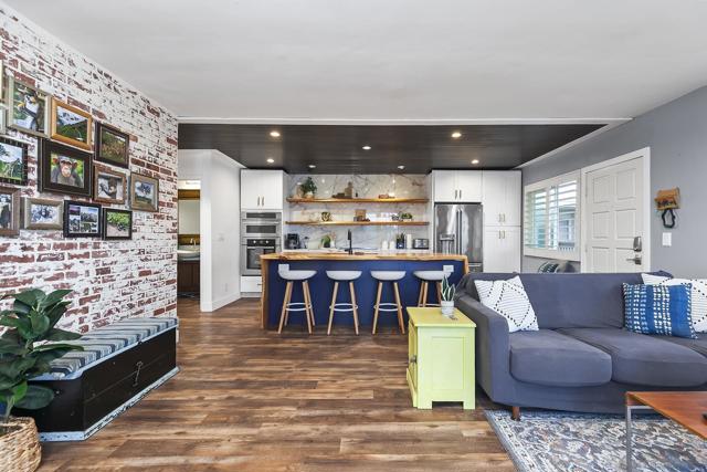 4848 Bermuda Ave, San Diego CA: https://media.crmls.org/mediaz/9c67a057-1028-4fd3-b2f5-d0dc03ed19b7.jpg