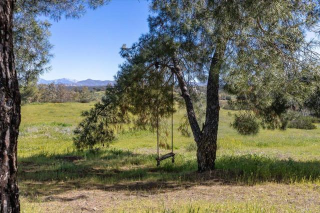 40707 Intrepid Rd, Hemet CA: https://media.crmls.org/mediaz/9c67f066-08a5-4ce9-91d1-ee4f6f48126b.jpg