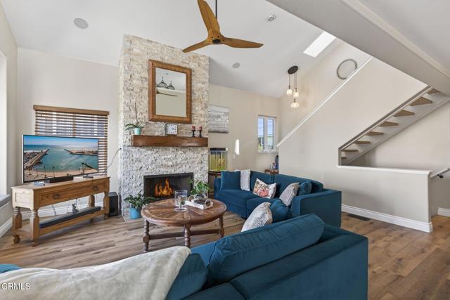 Detail Gallery Image 12 of 52 For 116 Pasadena Ave, Oxnard,  CA 93035 - 3 Beds | 2/1 Baths