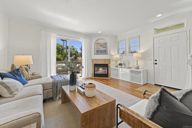 Detail Gallery Image 1 of 38 For 6084 Citracado Cir, Carlsbad,  CA 92009 - 3 Beds | 2/1 Baths