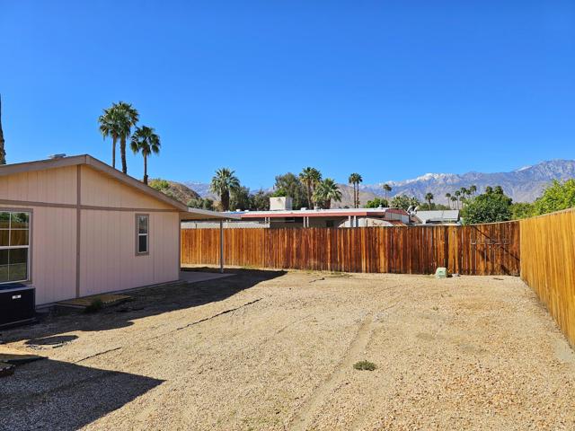 246 S Paseo Laredo, Cathedral City CA: https://media.crmls.org/mediaz/9c6b61f3-c24a-4bd7-991f-393bb80dadc7.jpg