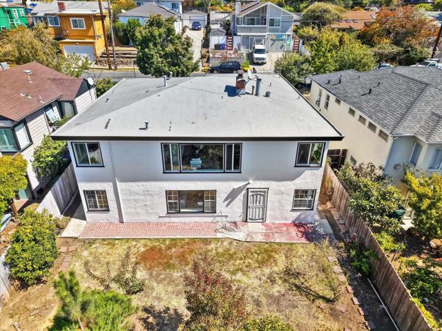 1551 Merced St, Richmond CA: https://media.crmls.org/mediaz/9c6bc415-ee01-404a-b903-62dd2e1d1e34.jpg