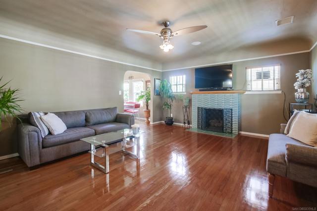 3415 19 Madison Ave, San Diego CA: https://media.crmls.org/mediaz/9c6bca8d-3a9c-4776-9d45-ceadade3988c.jpg