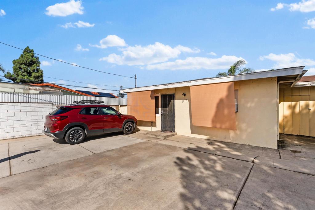 MLS #250039580SD image #12