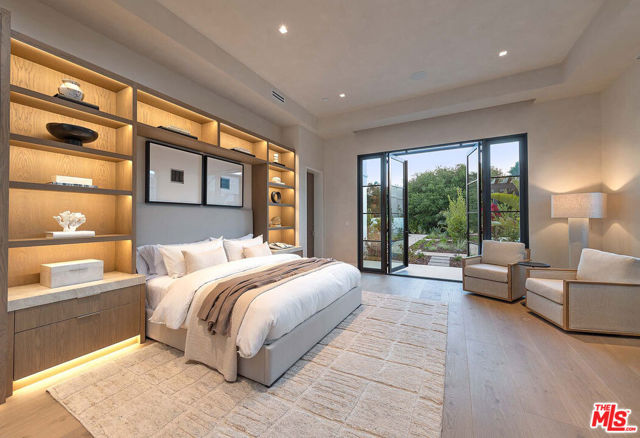 1437 S Jameson Lane, Montecito CA: https://media.crmls.org/mediaz/9c6bff59-77fa-47a4-b387-ca3f7087c6ae.jpg