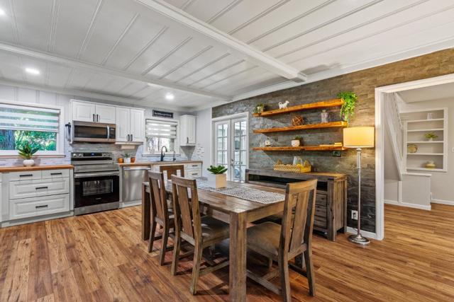 13896 Bear Creek Road, Boulder Creek CA: https://media.crmls.org/mediaz/9c6ce7ea-abf8-4780-b4c9-14e779c44823.jpg