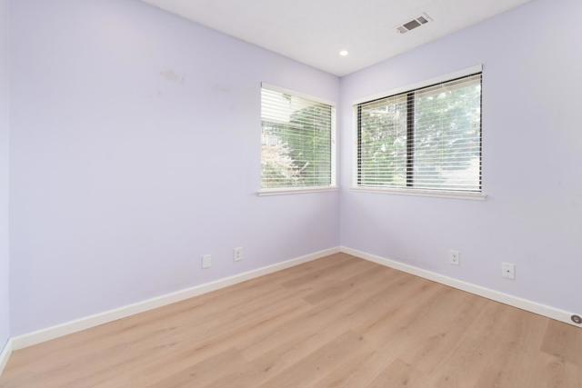 6 Sorrel Lane, San Carlos CA: https://media.crmls.org/mediaz/9c6e252b-b3be-4639-971e-5b0471cdbfe5.jpg