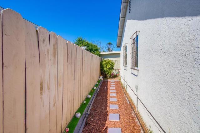 1828 34 B Avenue, National City CA: https://media.crmls.org/mediaz/9c70262a-7caa-49e9-8628-59c4e01292c7.jpg