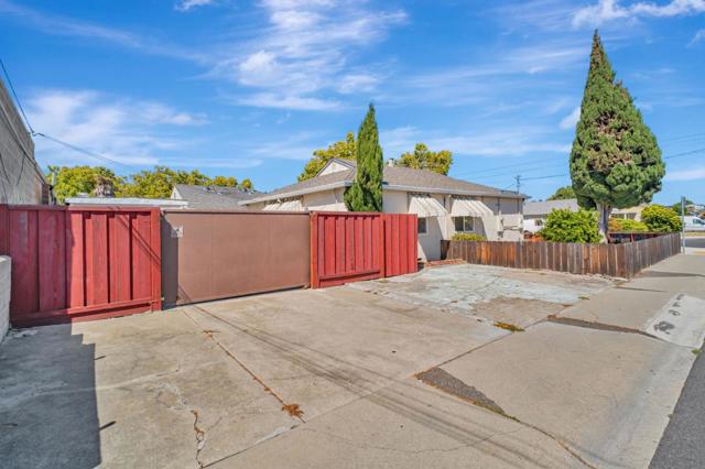 14997 Edgemoor Street, San Leandro CA: https://media.crmls.org/mediaz/9c711eae-17e2-435e-b58d-cea8a18ae4f8.jpg