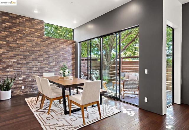 1406 San Pablo Ave, Berkeley CA: https://media.crmls.org/mediaz/9c71f48f-a08f-406b-8df5-f37d65ce7400.jpg