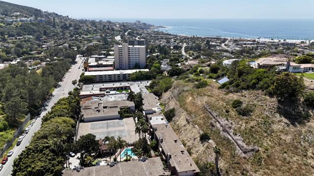 Detail Gallery Image 46 of 47 For 2610 Torrey Pines Rd #C21,  La Jolla,  CA 92037 - 2 Beds | 2 Baths