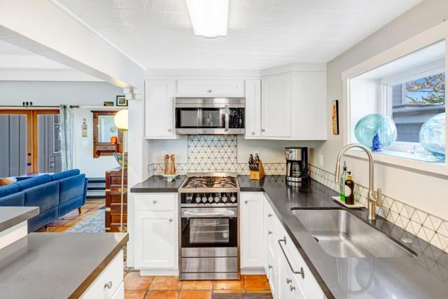 1171 Presidio Boulevard, Pacific Grove CA: https://media.crmls.org/mediaz/9c7338a9-b827-462c-a52c-d434671ee919.jpg