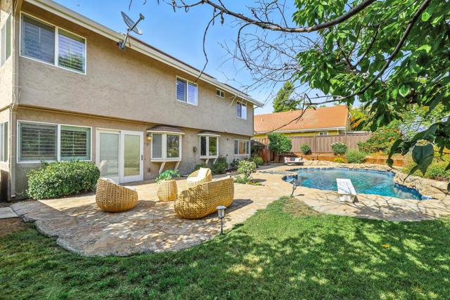 3484 Clover Oak Drive, San Jose CA: https://media.crmls.org/mediaz/9c7450d2-6ba9-4577-8906-297656fde7f1.jpg