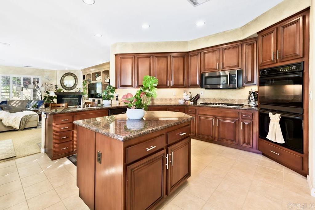1747 Oriole Ct - photo 10