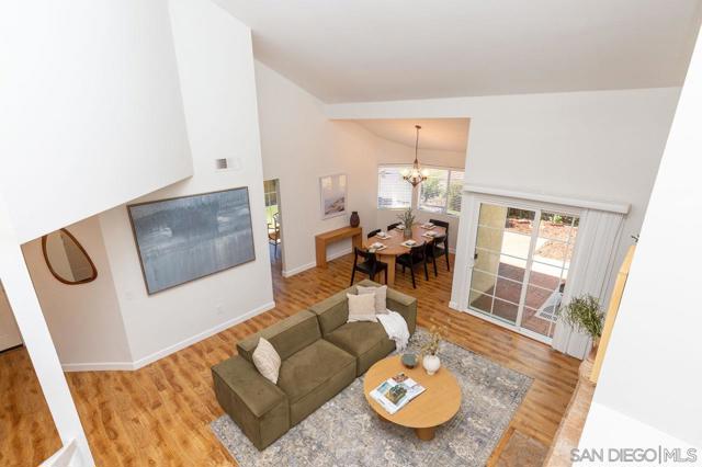 3270 W Fox Run Way, San Diego CA: https://media.crmls.org/mediaz/9c7533ee-cb43-4825-9444-e478db570dd2.jpg