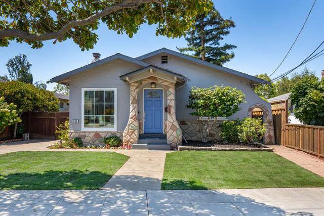 833 Linden Avenue, Burlingame CA: https://media.crmls.org/mediaz/9c757809-a0e2-42ad-ade3-a89895434100.jpg