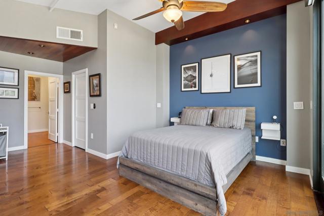 1780 Kettner Blvd, San Diego CA: https://media.crmls.org/mediaz/9c75eacd-1f70-48fe-aae8-2f6812dc183e.jpg