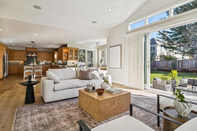 62 Spyglass Court, Half Moon Bay CA: https://media.crmls.org/mediaz/9c765ffb-bc61-412f-b1a4-6830d9fed22f.jpg