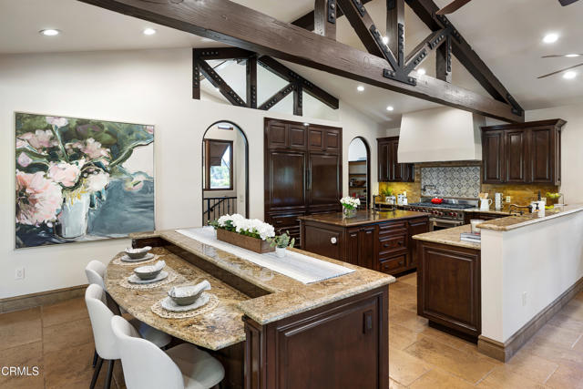 Detail Gallery Image 6 of 72 For 5065 Indianola Way, La Canada Flintridge,  CA 91011 - 5 Beds | 5/2 Baths