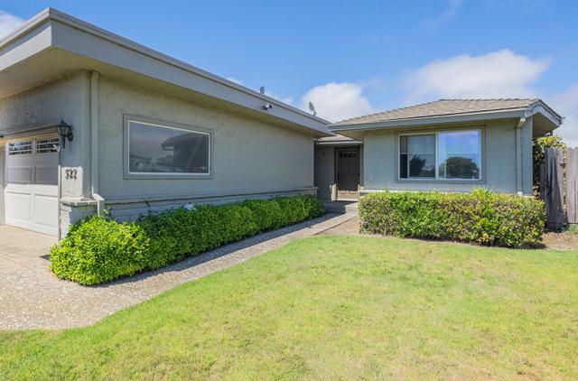 0 San Blanco Court, Salinas CA: https://media.crmls.org/mediaz/9c76c5fd-04a7-4481-888a-e3f300e430b0.jpg