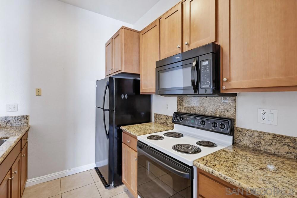 8324 Regents Rd - photo 11