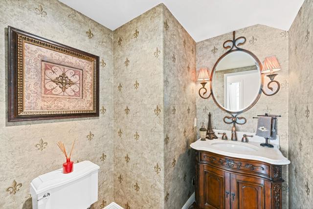 6990 Blue Orchid Lane, Carlsbad CA: https://media.crmls.org/mediaz/9c7891b7-fcef-4960-952d-8dc5aaa47e73.jpg