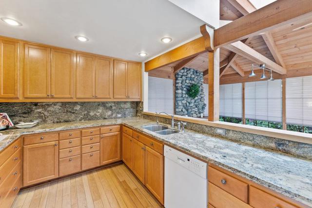 176 Sonoma Lane, Carmel CA: https://media.crmls.org/mediaz/9c799da9-87c7-49c1-8605-d77bc85b3cba.jpg
