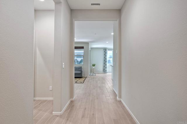 Detail Gallery Image 4 of 39 For 678 Gemstone Dr, San Marcos,  CA 92078 - 4 Beds | 3 Baths