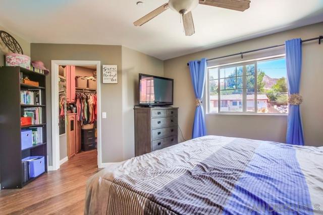 210 Frances Dr, El Cajon CA: https://media.crmls.org/mediaz/9c7a49da-9e83-41c5-b8dc-fccbbc9292ff.jpg