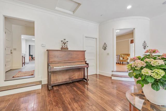 712 California Street, Santa Cruz CA: https://media.crmls.org/mediaz/9c7b458d-6e85-4791-8e11-6f540c97369f.jpg