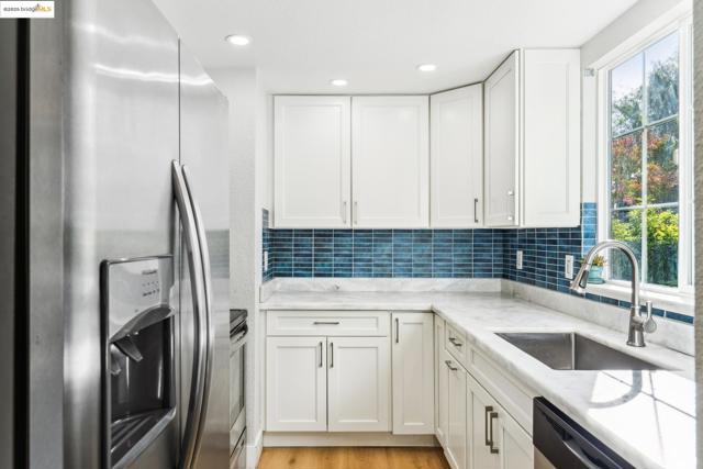 1893 Shirley Dr, Benicia CA: https://media.crmls.org/mediaz/9c7c0694-d4c2-43ee-aeeb-afaaa51fa4a0.jpg