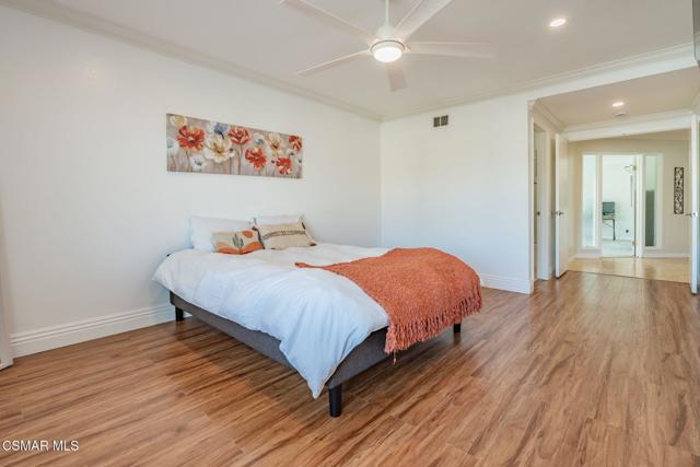 4615 Pepper Mill Street, Moorpark CA: https://media.crmls.org/mediaz/9c7c7336-a8df-4aa7-bc51-0191936b8170.jpg