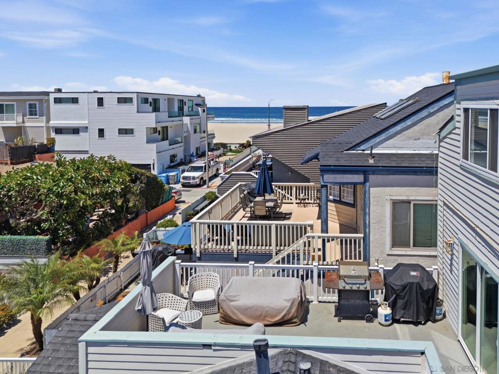 722 Balboa - photo 2