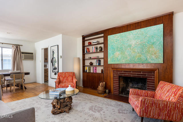 Detail Gallery Image 5 of 32 For 2614 Mary St, La Crescenta,  CA 91214 - 2 Beds | 1/1 Baths