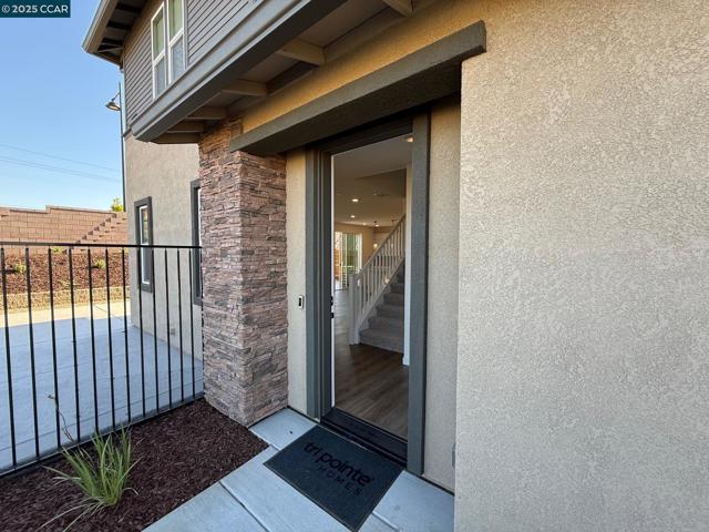 4786 Cantrell Dr, Folsom CA: https://media.crmls.org/mediaz/9c8000f7-9e4c-45d3-a42b-6c2abfa1f14c.jpg